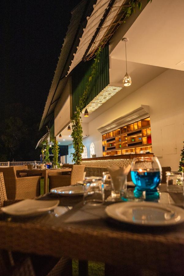 Hotel The Epitome Kurunegala Esterno foto